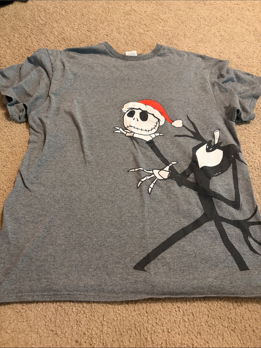 Delta Gray Graphic Tee with Black & Red Holiday Skull